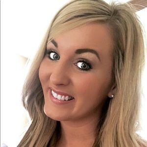 Meet your Posher, Brooke